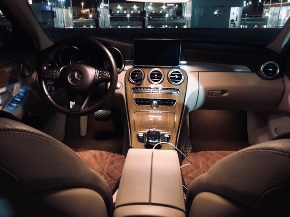 2014 Mercedes-Benz C-Класс 180 IV (W205), белый, 2200000 рублей - вид 11
