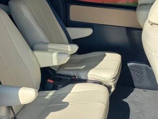 2014 Toyota Noah III (R80), красный, 1660000 рублей, вид 5