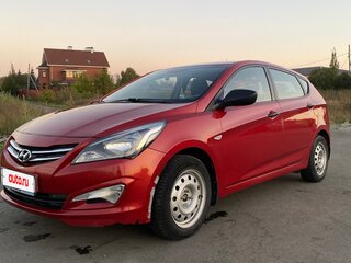 2014 Hyundai Solaris I Рестайлинг, красный, 990000 рублей, вид 1