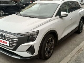 2022 Audi Q5 e-tron 40, белый, 4550000 рублей, вид 1