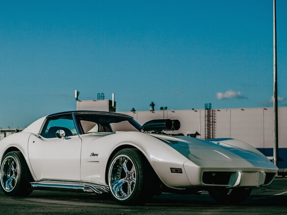 1976 Chevrolet Corvette C3, белый