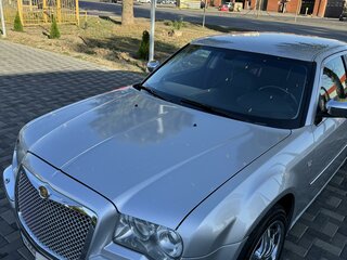 2009 Chrysler 300C I, серебристый, 1580000 рублей, вид 2