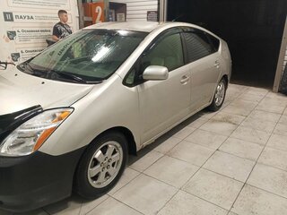 2004 Toyota Prius II (XW20), серебристый, 410000 рублей, вид 3