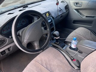 2002 Mitsubishi Galant VIII Рестайлинг, красный, 279000 рублей, вид 5