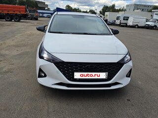 2018 Hyundai Solaris II, белый, 1150000 рублей, вид 2