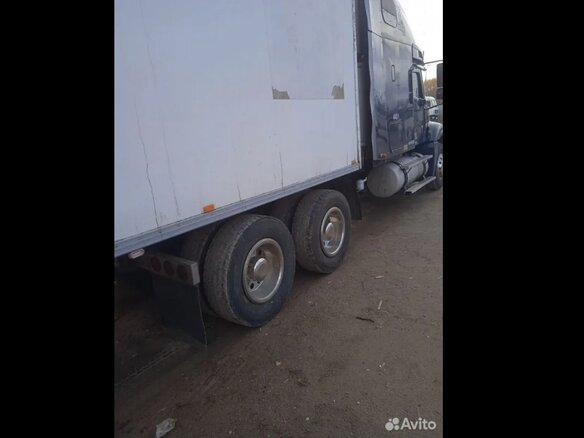 2003 Freightliner Columbia, синий, 2400000 рублей - вид 12