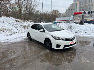 2014 Toyota Corolla XI (E160, E170, E180), белый, 1100000 рублей, вид 3