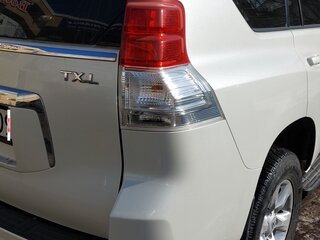 2013 Toyota Land Cruiser Prado 150 Series, белый, 3100000 рублей, вид 3