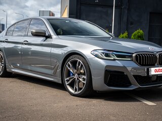 2022 BMW 5 серии M550i xDrive VII (G30/G31/G38) Рестайлинг, серый, 8500000 рублей, вид 1