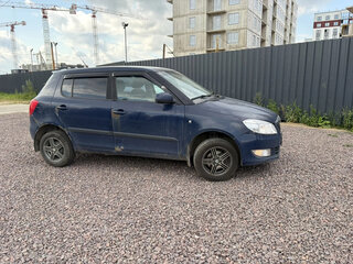 2010 Skoda Fabia II Рестайлинг, синий, 220000 рублей, вид 3