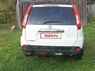 2013 Nissan X-Trail II Рестайлинг, белый, 990000 рублей, вид 3