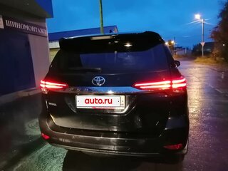 2018 Toyota Fortuner II, чёрный, 3000000 рублей, вид 1