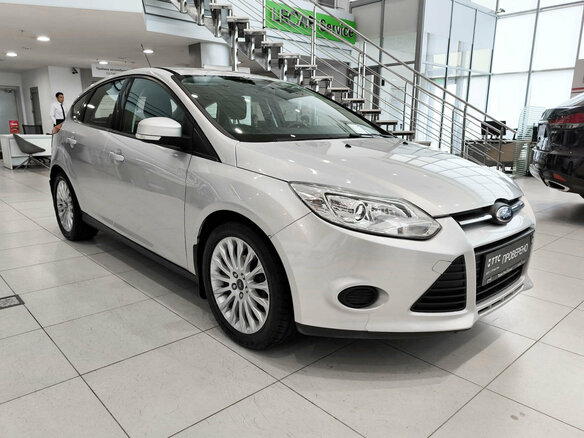 2013 Ford Focus III, серебристый - вид 2