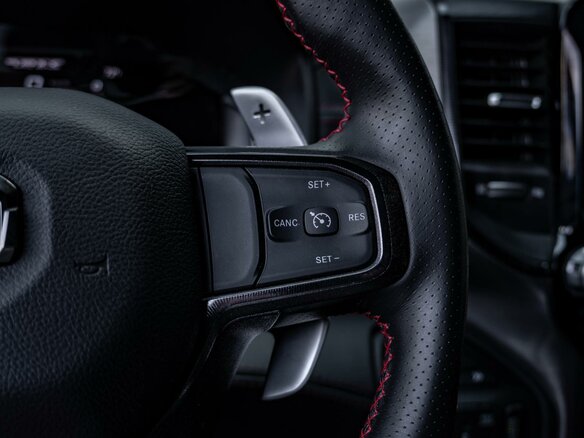 2022 Ram 1500 Crew Cab TRX V, красный - вид 22
