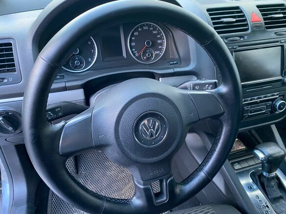 2009 Volkswagen Jetta V, серый, 1000000 рублей - вид 6