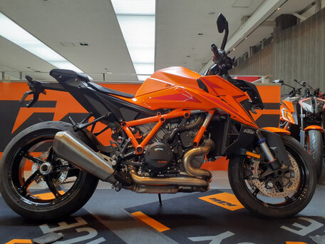 2024 KTM 1390 Super Duke R Evo, оранжевый, 2300000 рублей, вид 1