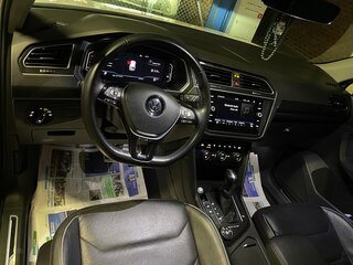 2019 Volkswagen Tiguan II, белый, 3900000 рублей, вид 4