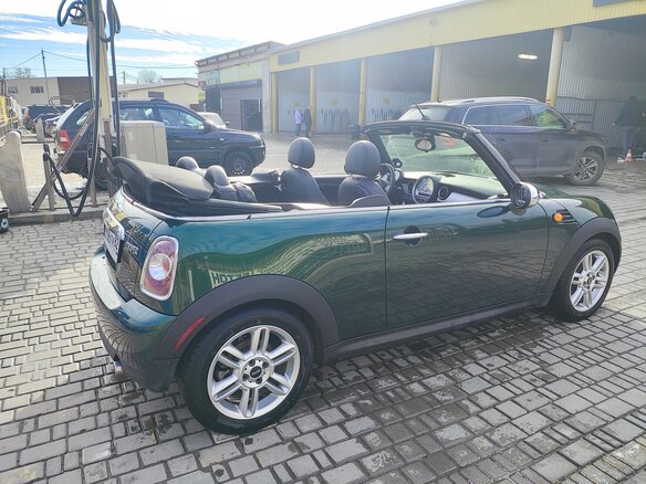 2011 Mini Cabrio Cooper II Рестайлинг, зелёный, 1450000 рублей - вид 9