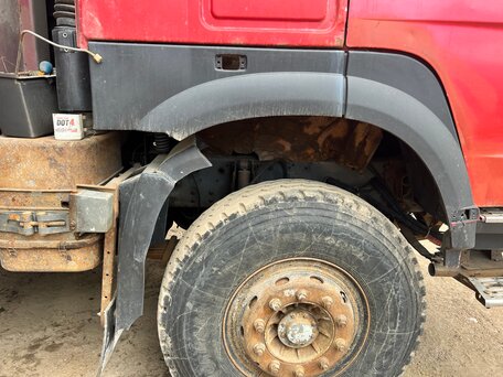2012 Sinotruk Howo HW76, красный, 1600000 рублей, вид 5