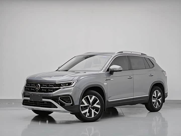 Открыть фотографии: Volkswagen Tayron I Рестайлинг