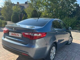 2013 Kia Rio 5-speed III, голубой, 1290000 рублей, вид 1