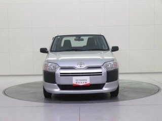 2018 Toyota Succeed I Рестайлинг, серебристый, 960000 рублей, вид 2