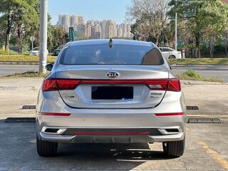 2021 Kia K3 II (China Market), серебристый, 1600000 рублей, вид 3