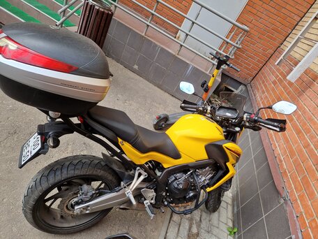 2014 Honda CB 650F, жёлтый, 510000 рублей, вид 3