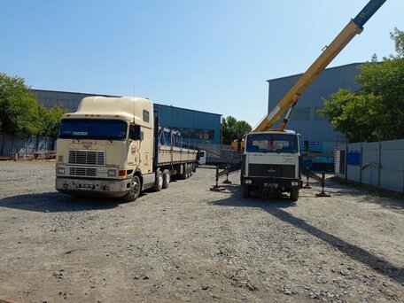 1998 International 9000 Series, бежевый, 1600000 рублей, вид 2