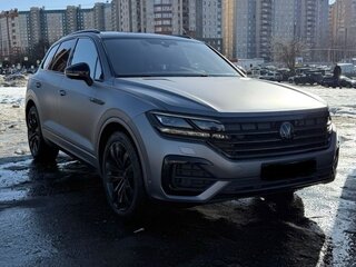 2022 Volkswagen Touareg III, чёрный, 8350000 рублей, вид 3