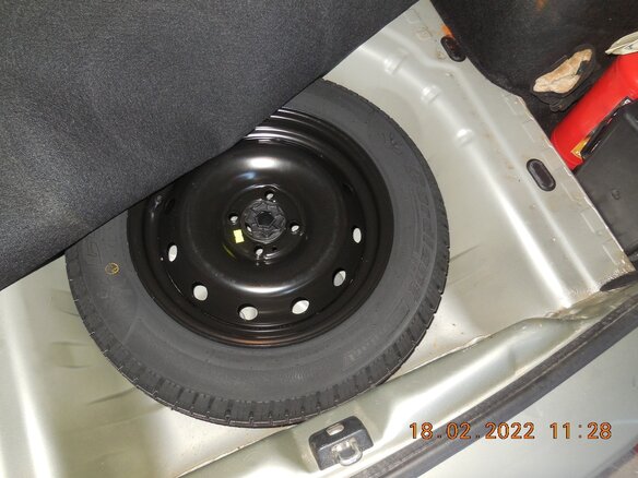 2011 Renault Logan I Рестайлинг, бежевый, 650000 рублей - вид 9