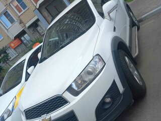 2014 Chevrolet Captiva I Рестайлинг 2, белый, 1690000 рублей, вид 1