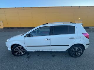 2014 Geely MK Cross I, белый, 270000 рублей, вид 4