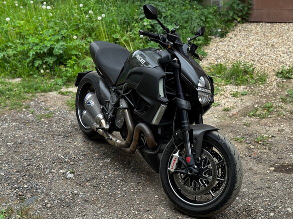 2012 Ducati Diavel, чёрный, 900000 рублей - вид 1