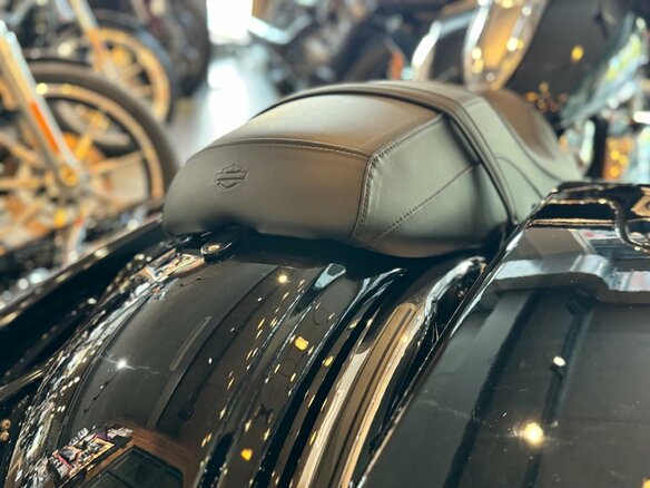 2025 Harley-Davidson Road Glide, чёрный, 3450000 рублей - вид 11
