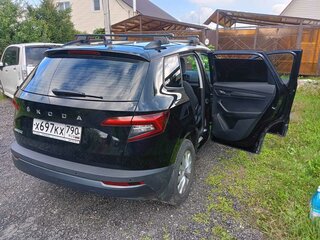 2021 Skoda Karoq I, чёрный, 2400000 рублей, вид 3