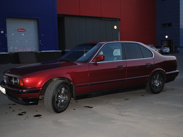 1992 BMW 5 серии 525i III (E34), красный - вид 2