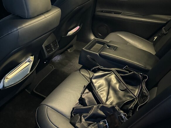 2017 Lexus ES 250 VI Рестайлинг, чёрный, 3000000 рублей - вид 7