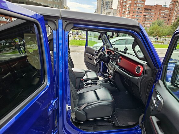 2018 Jeep Wrangler IV (JL), синий, 3499000 рублей - вид 17