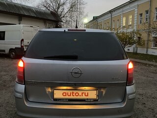 2014 Opel Astra H Рестайлинг, серебристый, 850000 рублей, вид 4
