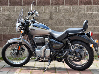 2026 Royal Enfield Meteor, серый, 528000 рублей, вид 4