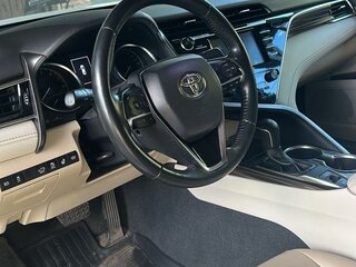 2020 Toyota Camry VIII (XV70), белый, 2500000 рублей, вид 5