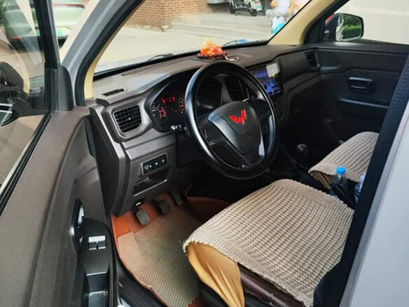 2024 Wuling Hongguang V, серебристый - вид 4