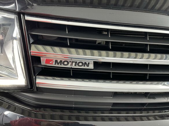 2019 Volkswagen Multivan T6, чёрный, 5800000 рублей - вид 19