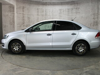 2017 Volkswagen Polo V Рестайлинг, серебристый, 1178000 рублей, вид 5