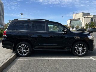 2018 Toyota Land Cruiser 200 Series Рестайлинг 2, чёрный, 6700000 рублей, вид 5