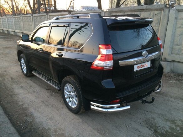 2014 Toyota Land Cruiser Prado 150 Series Рестайлинг 1, чёрный, 3400000 рублей - вид 1
