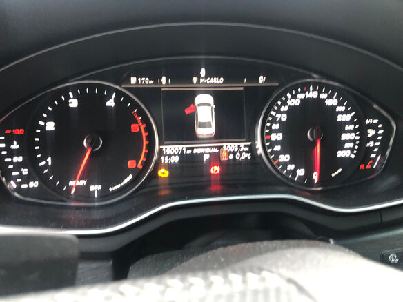 2017 Audi A4 V (B9), коричневый, 2190000 рублей - вид 7