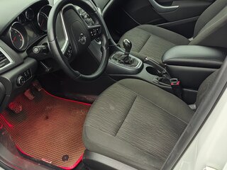 2013 Opel Astra J Рестайлинг, белый, 850000 рублей, вид 5