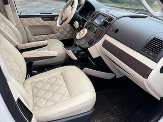 2009 Volkswagen Multivan Long T5 Рестайлинг, красный, 1700000 рублей, вид 5